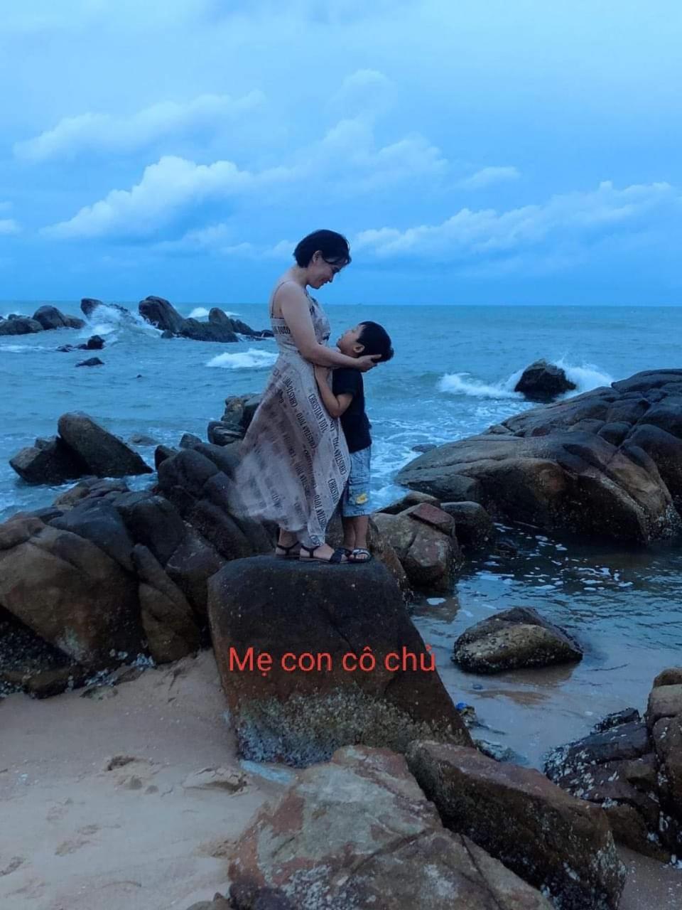 Hotel Nha Nghi Hoa Muoi Gio Tan Tao Esterno foto